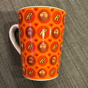 Reese's Peanut Butter Cup Logo Orange Coffee Mug Galerie 4 5/8 Inches